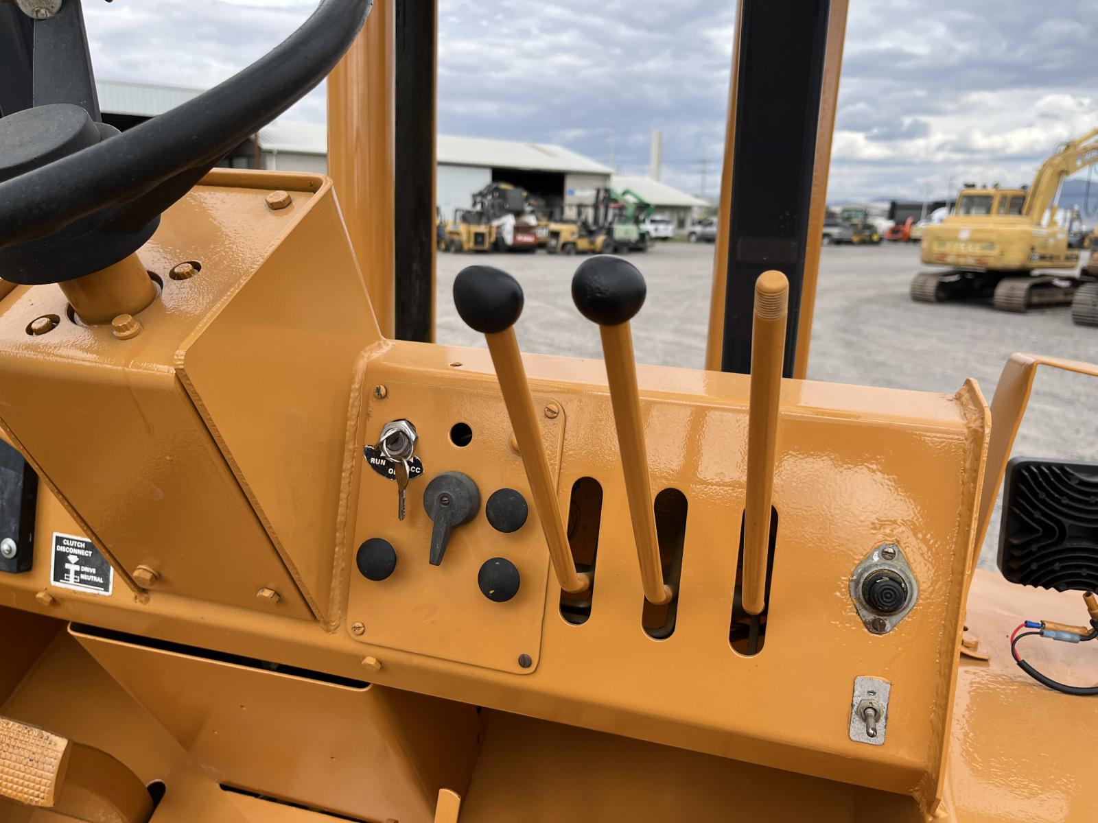 ./imagenes/INVOICE/2019/16607/CASE 586E (8).JPG